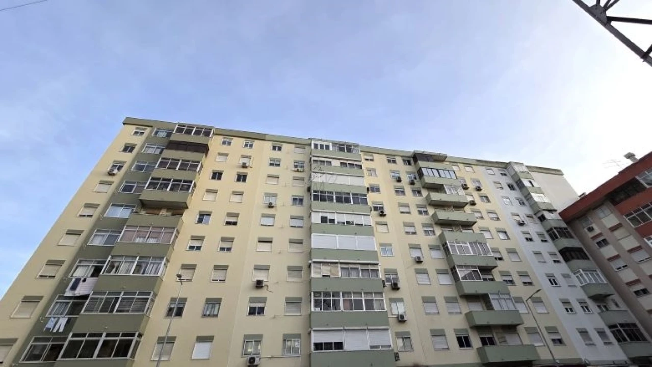 Apartamento T2 para Venda em Odivelas Foto 37
