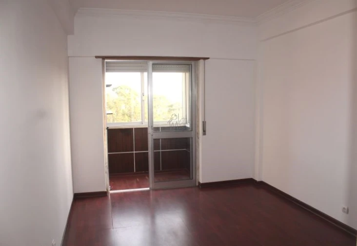 Apartamento T2 para Venda em Odivelas Foto 15