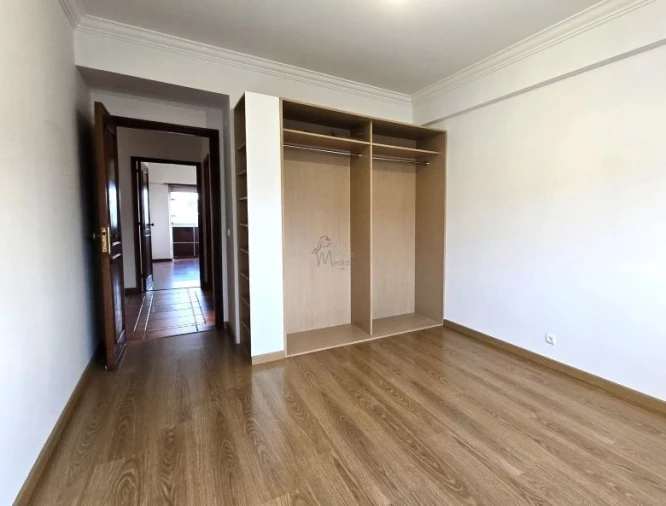 Apartamento T2 para Venda em Odivelas Foto 18