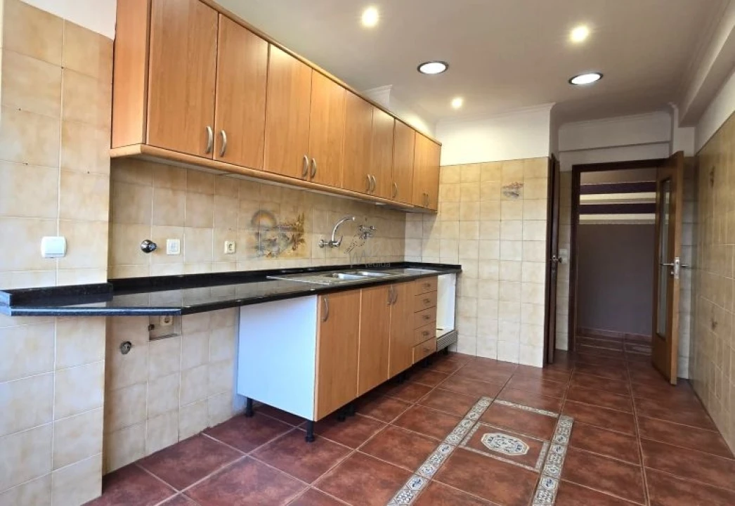 Apartamento T2 para Venda em Odivelas Foto 1