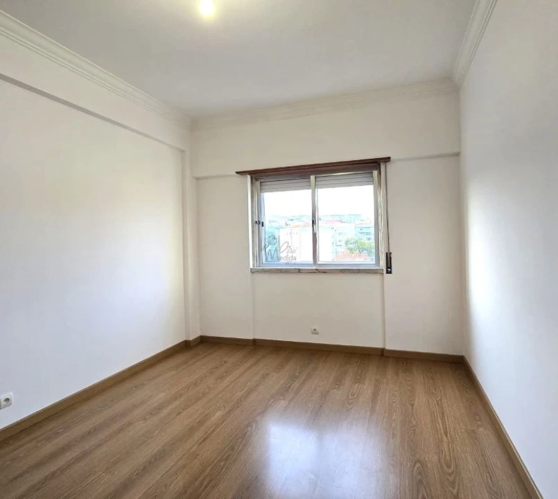 Apartamento T2 para Venda em Odivelas Foto 19