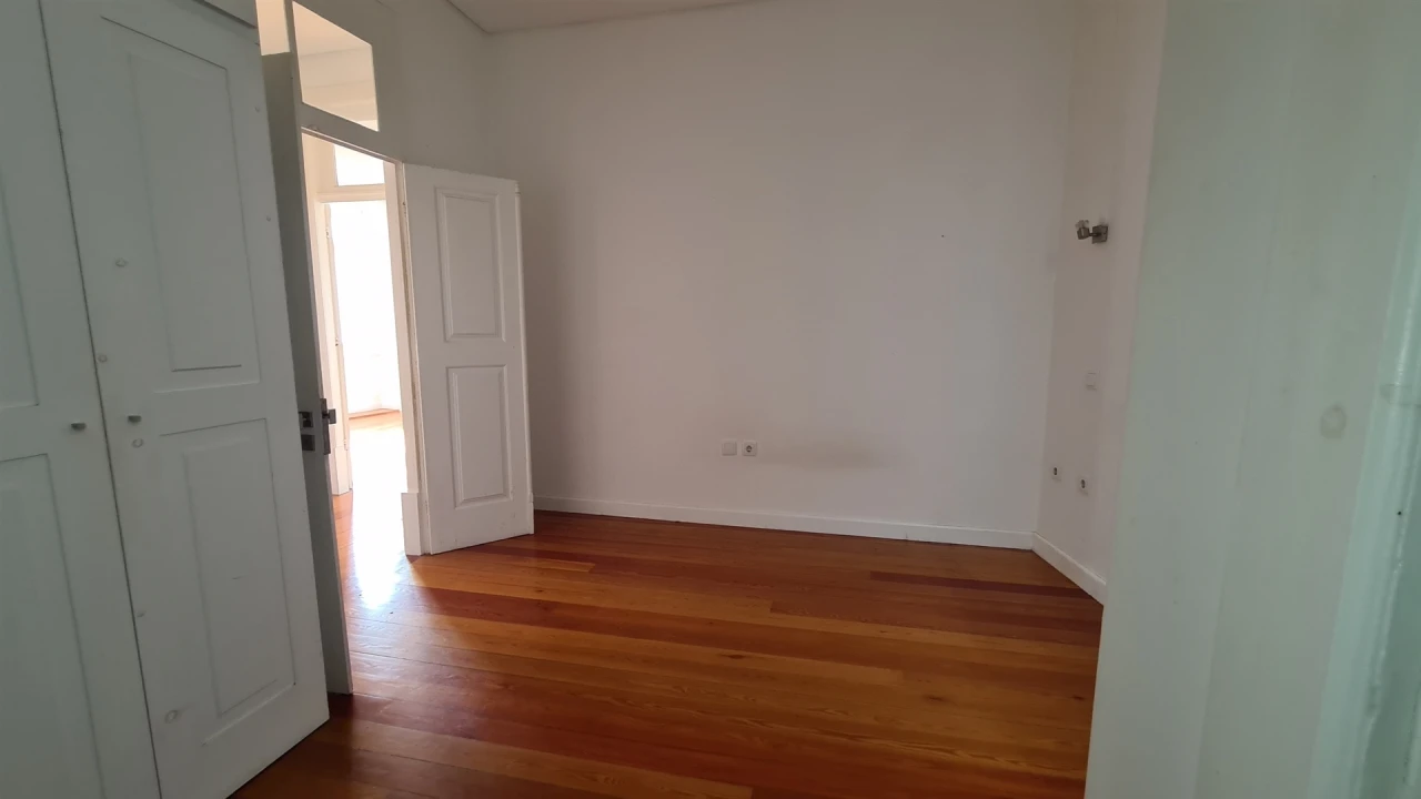 Apartamento T5 para Arrendamento em Póvoa de Varzim, Beiriz e Argivai Foto 29