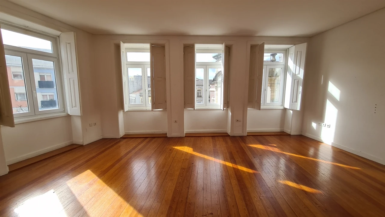 Apartamento T5 para Arrendamento em Póvoa de Varzim, Beiriz e Argivai Foto 30