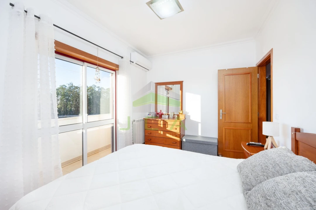 Apartamento T2 para Venda em Marrazes e Barosa Foto 12