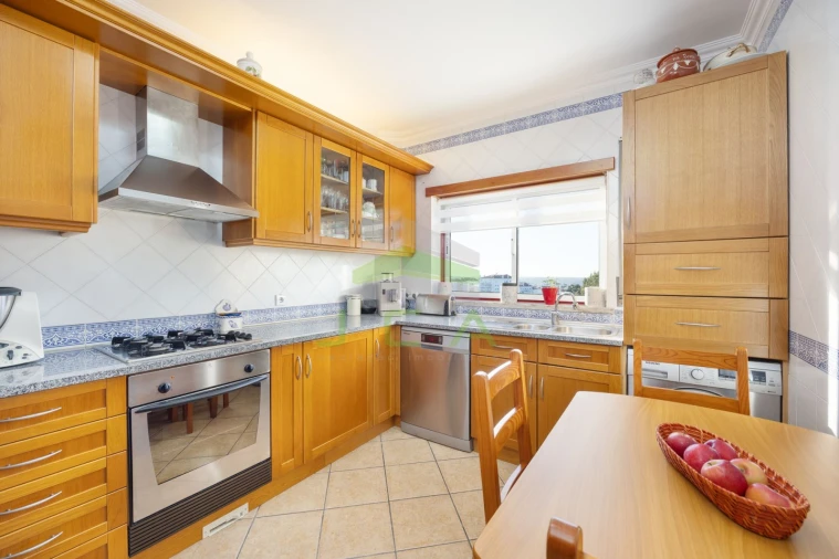 Apartamento T2 para Venda em Marrazes e Barosa Foto 4