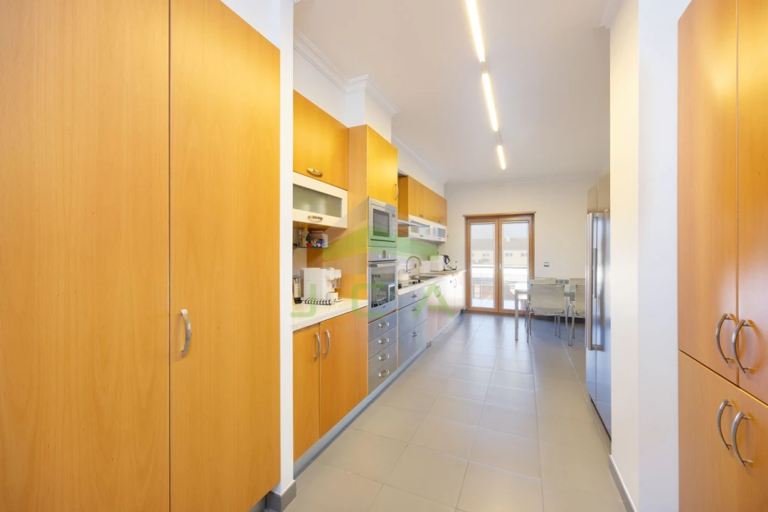 Apartamento T4 para Venda em Leiria, Pousos, Barreira e Cortes Foto 10