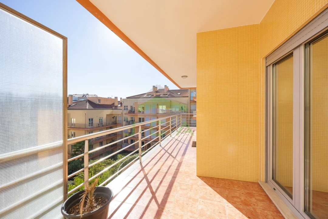 Apartamento T4 para Venda em Leiria, Pousos, Barreira e Cortes Foto 37