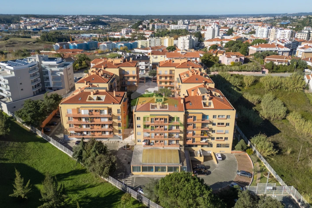 Apartamento T4 para Venda em Leiria, Pousos, Barreira e Cortes Foto 47