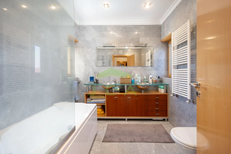 Apartamento T4 para Venda em Leiria, Pousos, Barreira e Cortes Foto 28