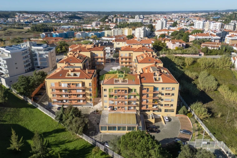 Apartamento T4 para Venda em Leiria, Pousos, Barreira e Cortes Foto 47