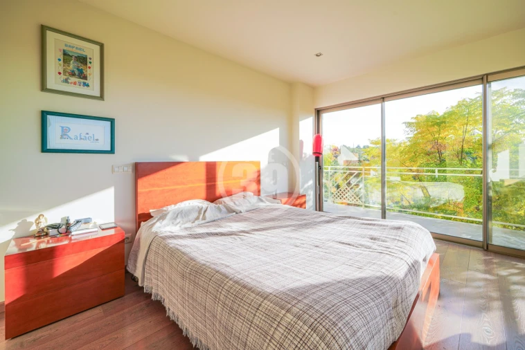 Moradia T5 para Venda em Guia Foto 23