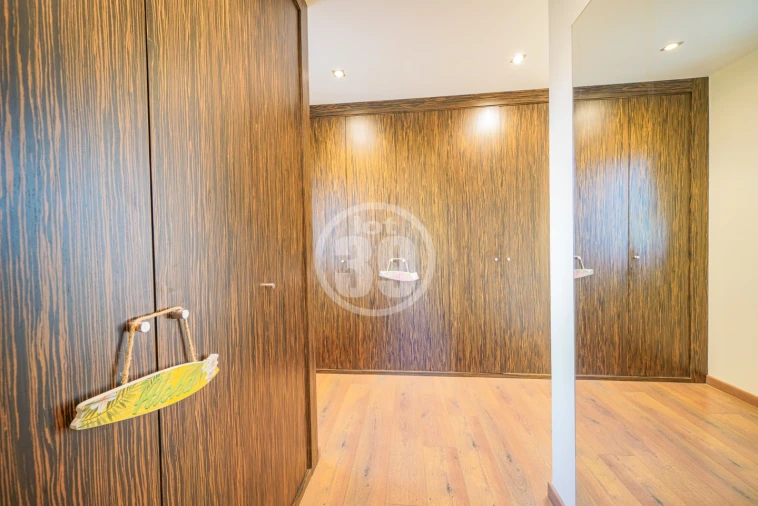 Moradia T5 para Venda em Guia Foto 34