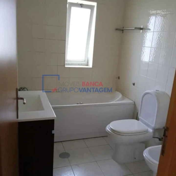 Apartamento T2 para Venda em Ermesinde Foto 9