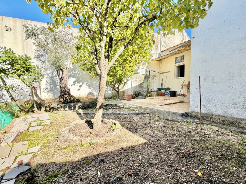 Moradia T2 para Venda em Cunheira Foto 23