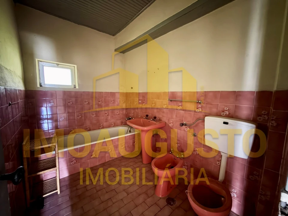 Moradia T2 para Venda em Gonçalo Foto 7