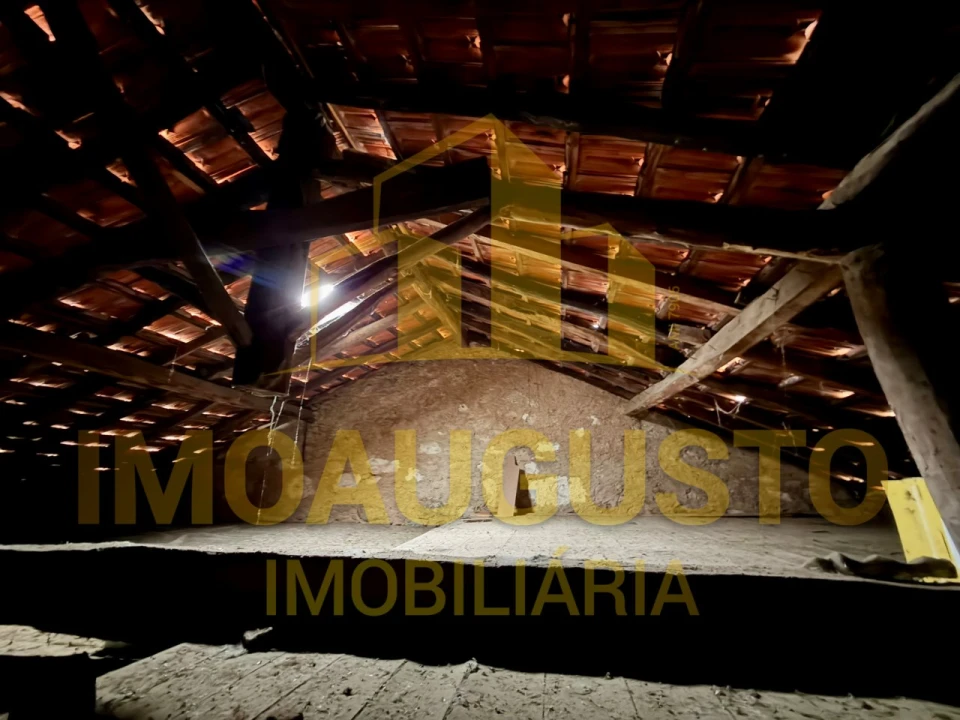 Moradia T2 para Venda em Gonçalo Foto 8