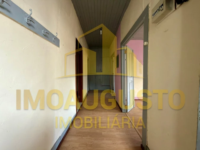 Moradia T2 para Venda em Gonçalo Foto 6