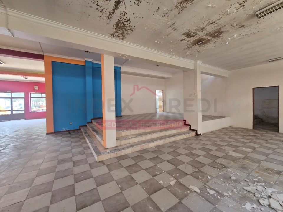 Loja para Venda em Nelas Foto 14