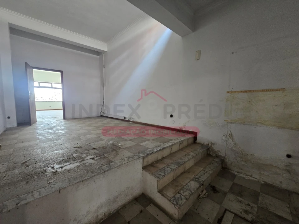 Loja para Venda em Nelas Foto 15