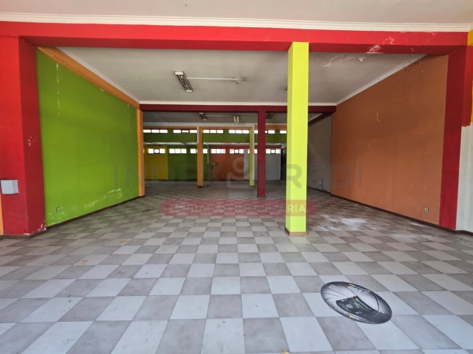 Loja para Venda em Nelas Foto 8