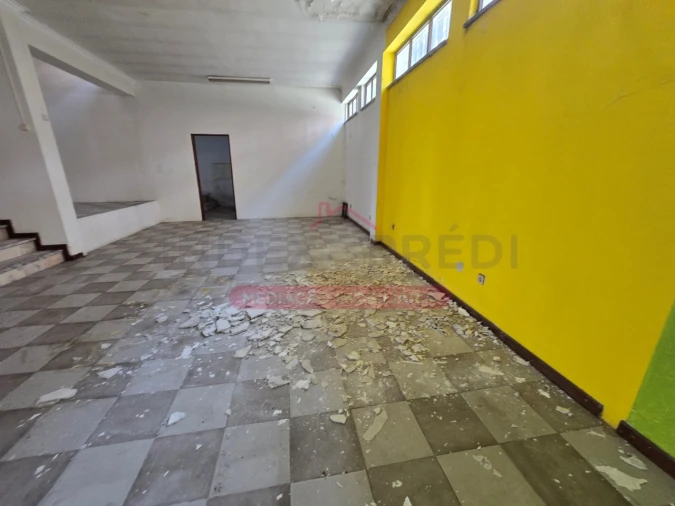 Loja para Venda em Nelas Foto 13