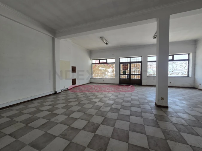 Loja para Venda em Nelas Foto 22