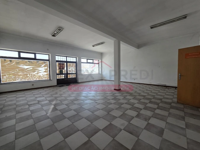 Loja para Venda em Nelas Foto 26