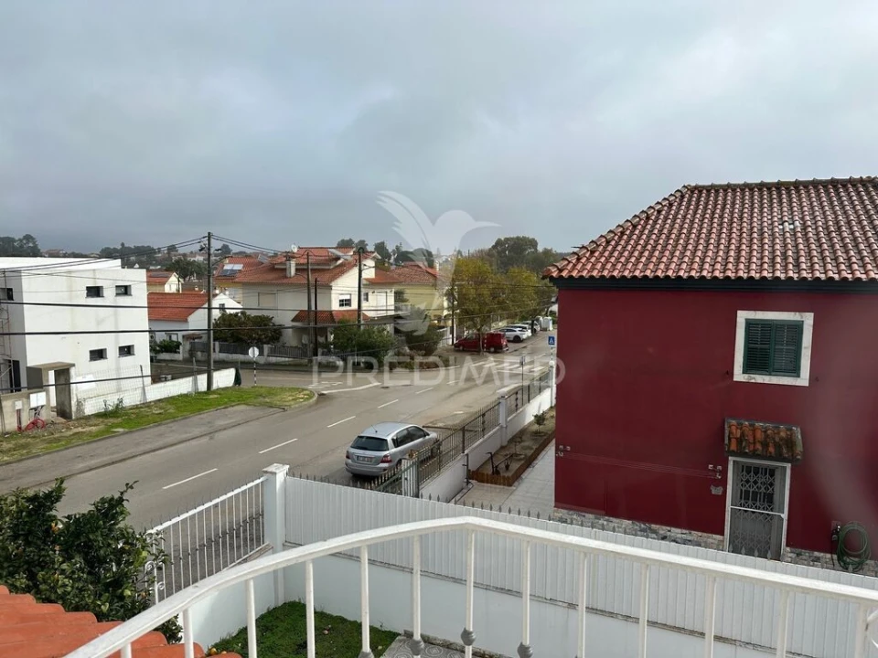 Moradia T4 para Venda em Fernao Ferro Foto 10