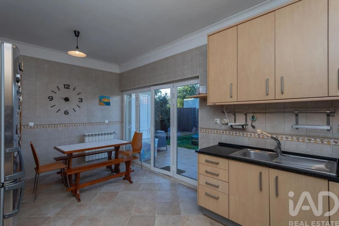 Moradia T5 para Venda em Azeitão (São Lourenço e São Simão) Foto 12