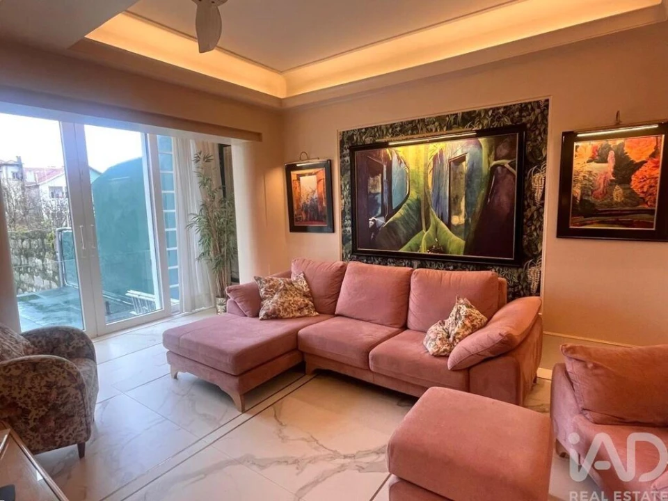 Apartamento T3 para Venda em Cedofeita, Santo Ildefonso, Sé, Miragaia, São Nicolau e Vitória Foto 12