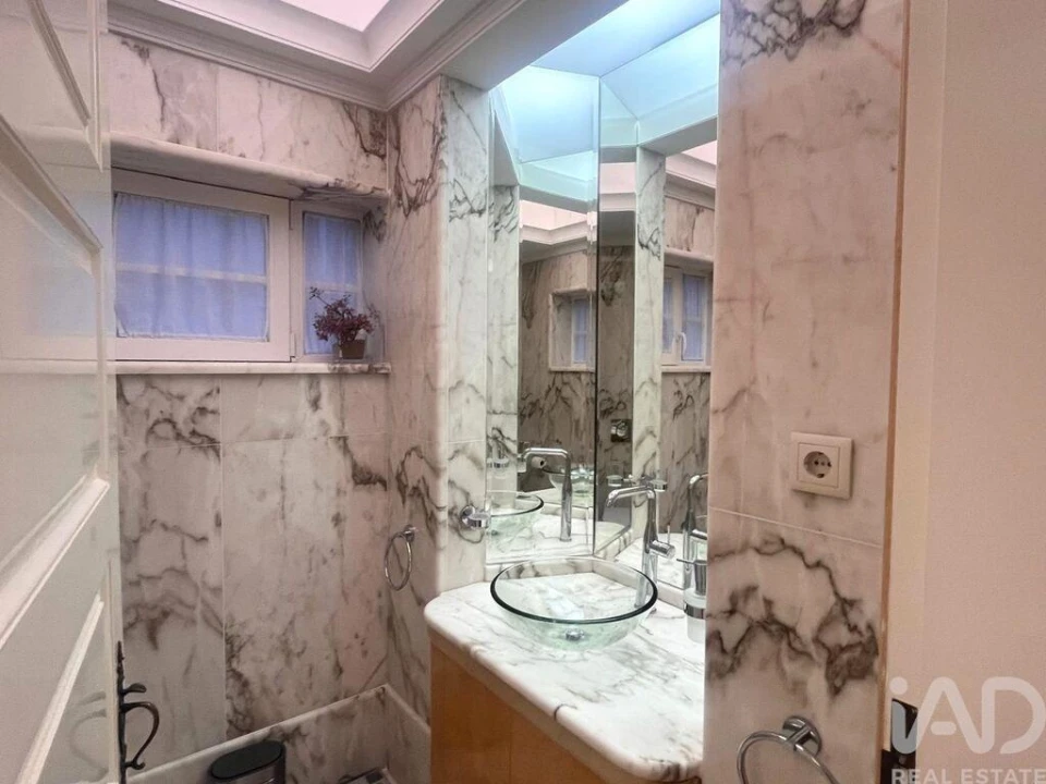 Apartamento T3 para Venda em Cedofeita, Santo Ildefonso, Sé, Miragaia, São Nicolau e Vitória Foto 23