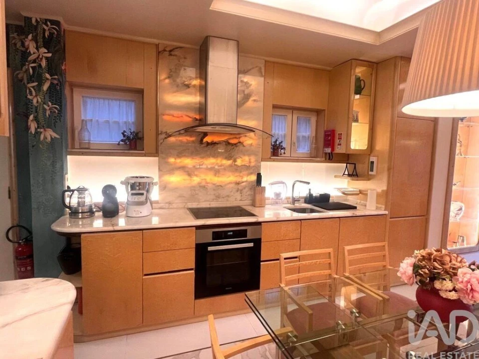 Apartamento T3 para Venda em Cedofeita, Santo Ildefonso, Sé, Miragaia, São Nicolau e Vitória Foto 5