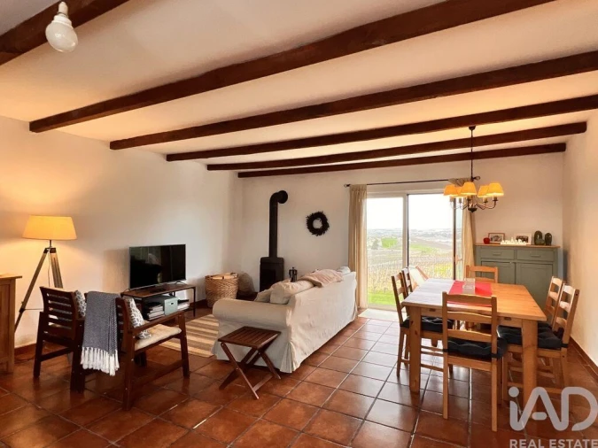 Moradia T2 para Venda em Ventosa Foto 9