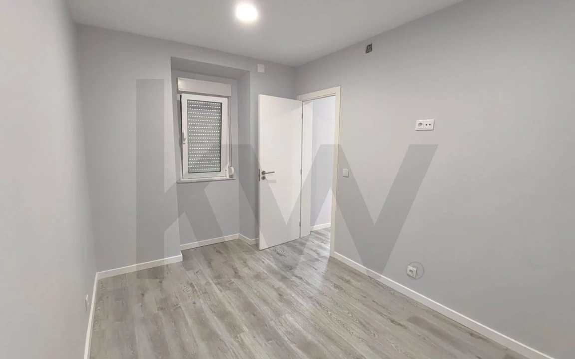 Apartamento T2 para Venda em Algés, Linda-A-Velha e Cruz Quebrada-Dafundo Foto 10