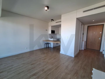Apartamento T1 para Arrendamento em Olivais
