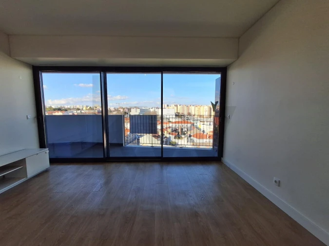 Apartamento T1 para Arrendamento em Olivais Foto 9