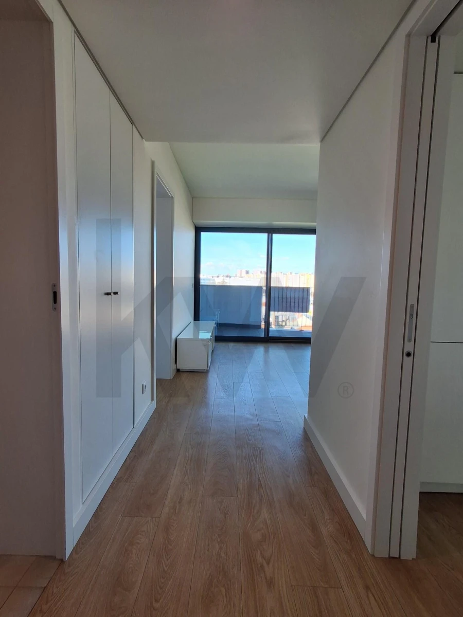 Apartamento T1 para Arrendamento em Olivais Foto 7