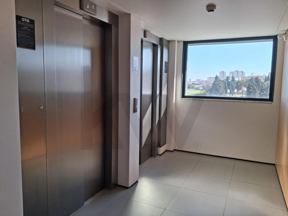 Apartamento T1 para Arrendamento em Olivais Foto 6