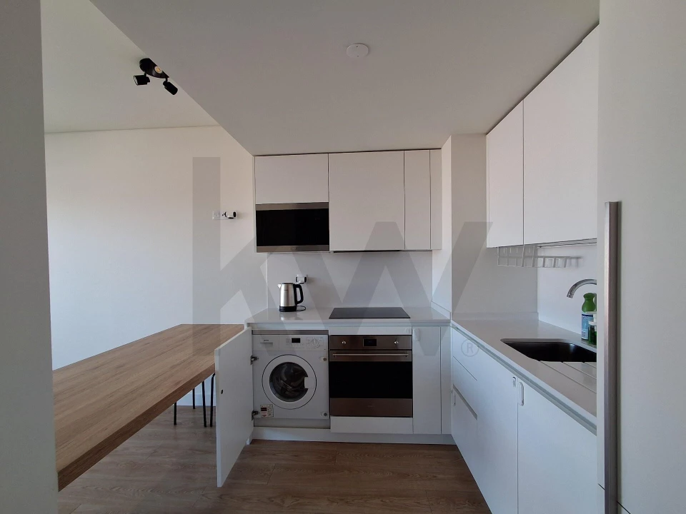 Apartamento T1 para Arrendamento em Olivais Foto 14