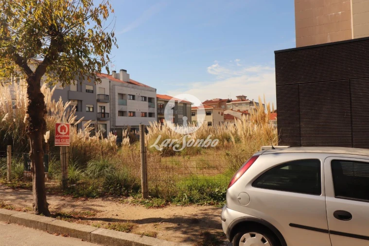 Terreno P/ Prédio para Venda em Espinho Foto 7