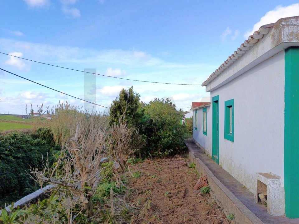 Moradia T2 para Venda em Vila Nova Foto 11