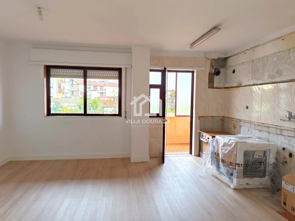 Apartamento T2 para Venda em Rio Tinto Foto 2