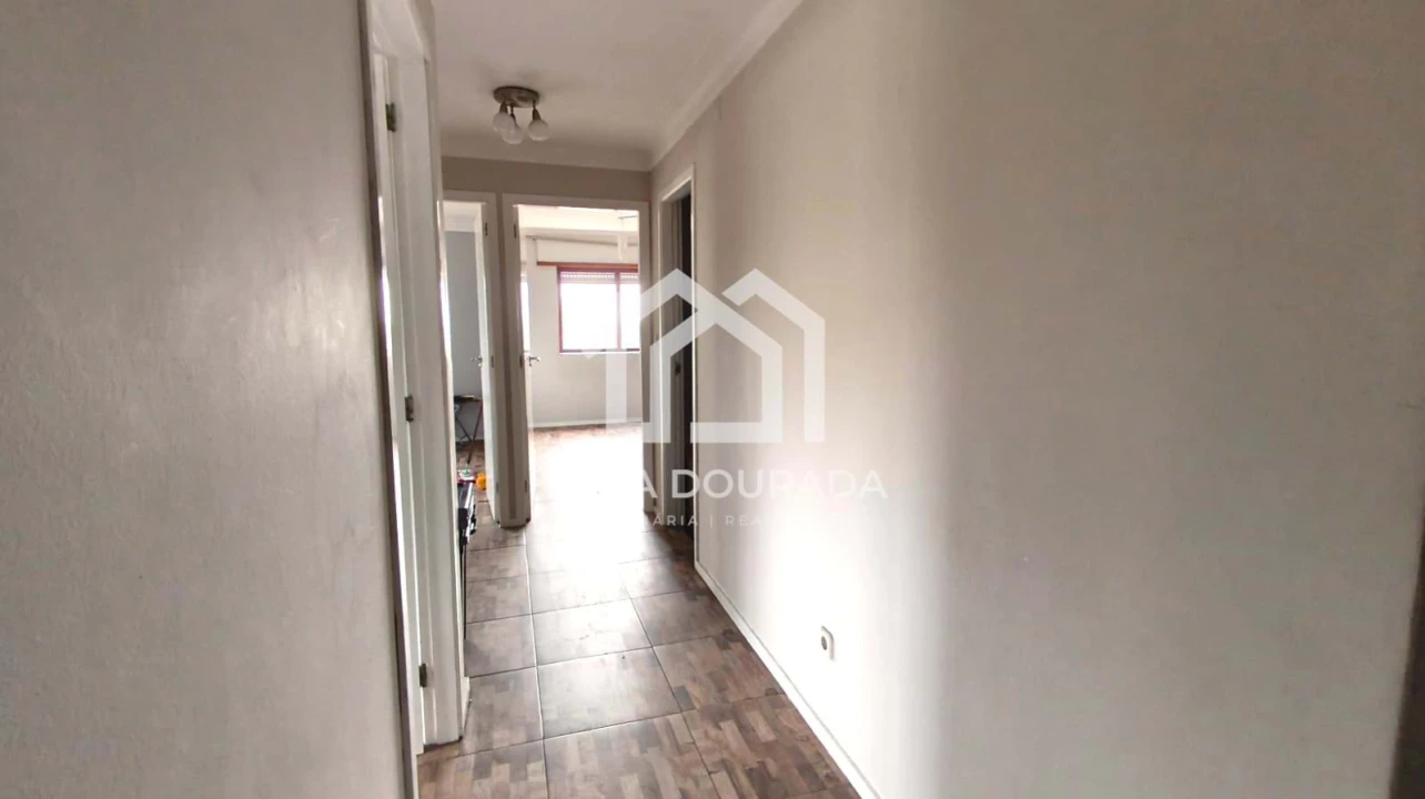 Apartamento T2 para Venda em Rio Tinto Foto 27