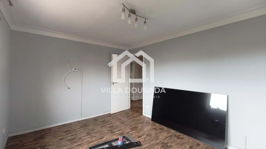 Apartamento T2 para Venda em Rio Tinto Foto 5