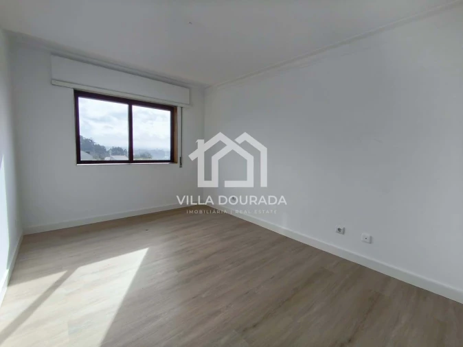 Apartamento T2 para Venda em Rio Tinto Foto 10