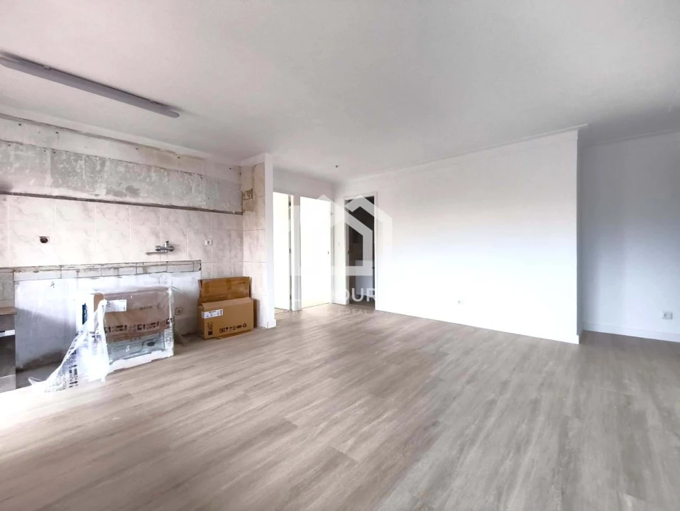 Apartamento T2 para Venda em Rio Tinto Foto 1