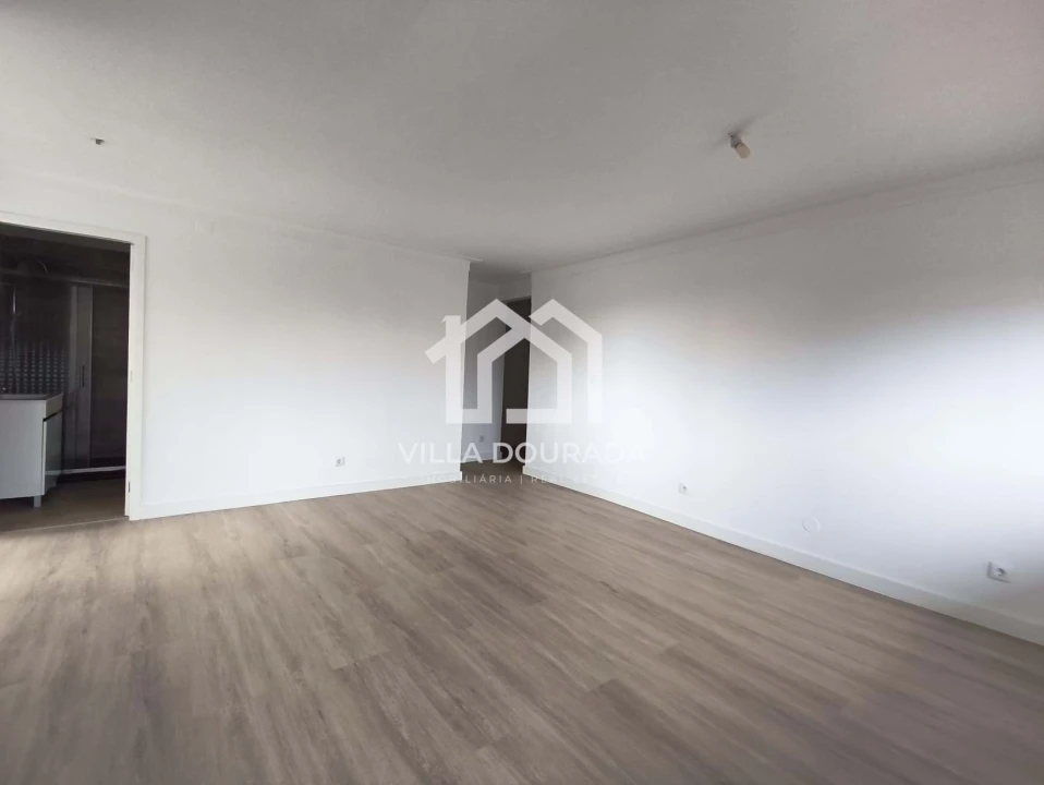 Apartamento T2 para Venda em Rio Tinto Foto 6