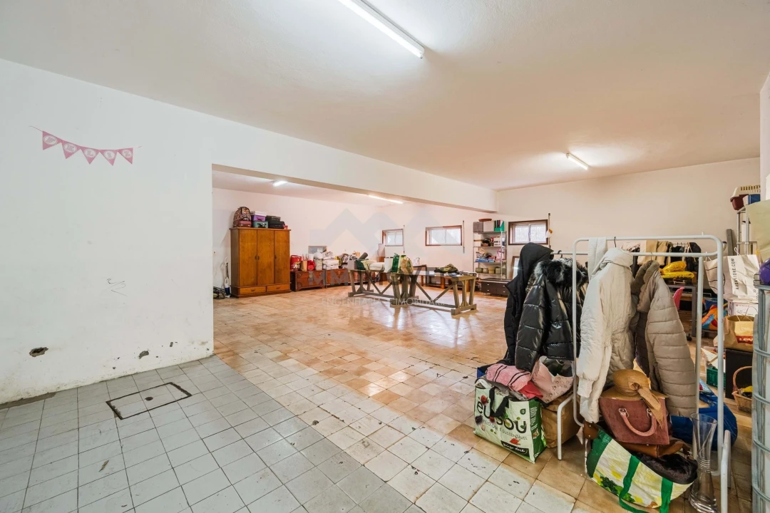 Moradia T5 para Venda em Nogueira e Silva Escura Foto 30