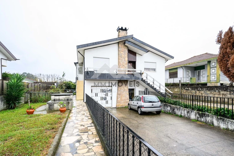 Moradia T5 para Venda em Nogueira e Silva Escura Foto 34