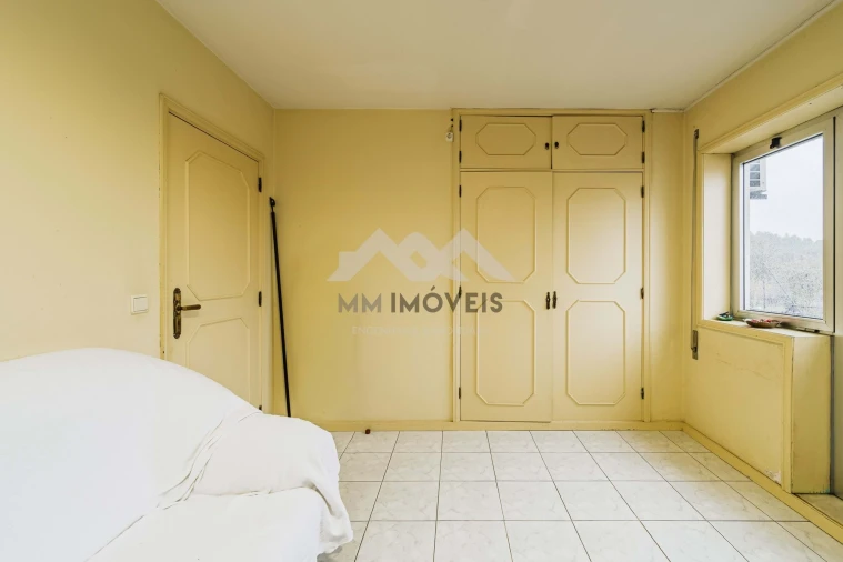 Moradia T5 para Venda em Nogueira e Silva Escura Foto 19